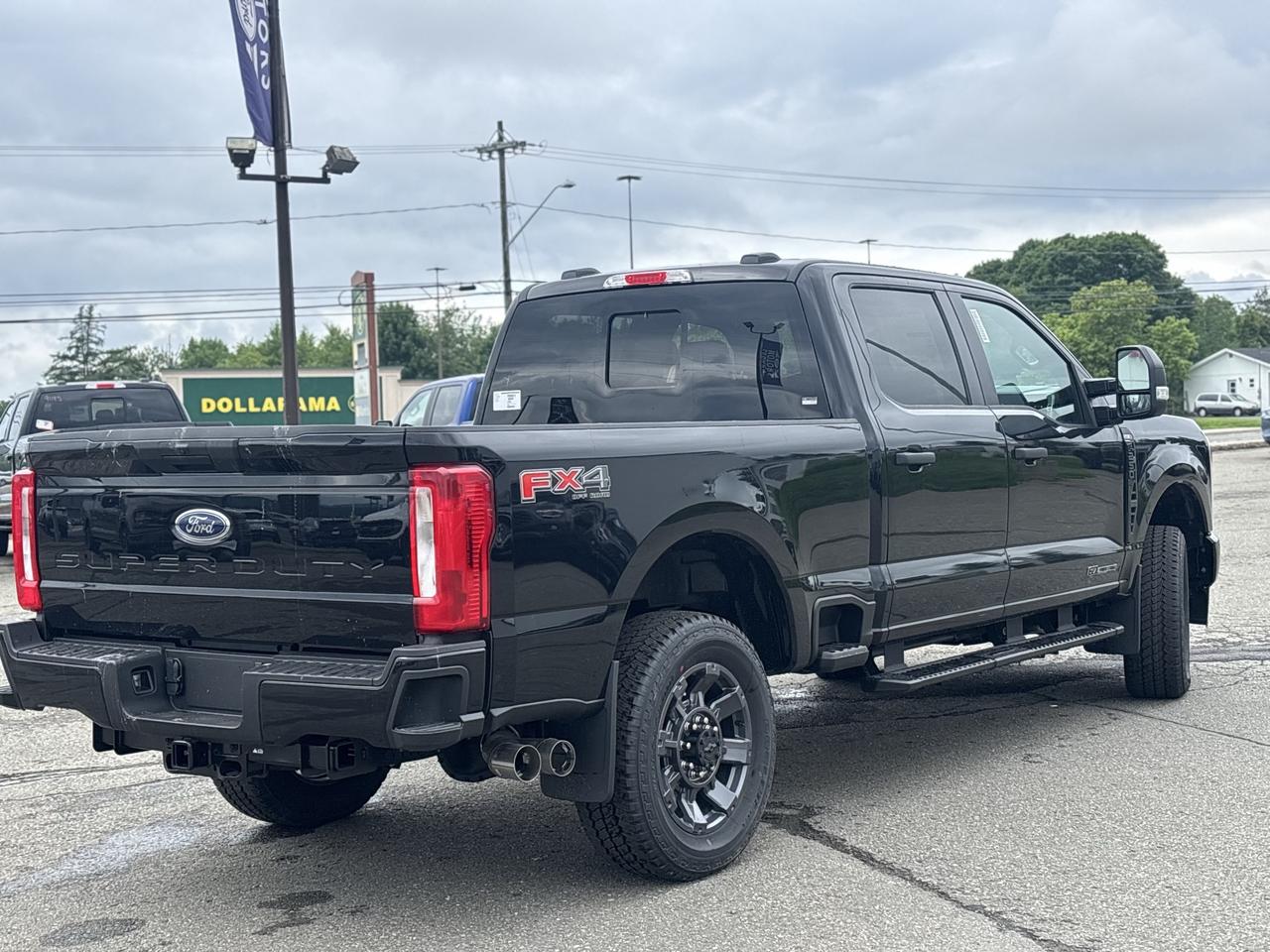 2026 Ford F-250 Super Duty SRW XL 4WD Crew Cab 6.75' Box Photo3
