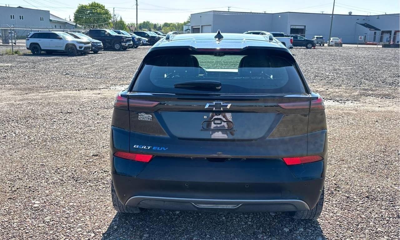2022 Chevrolet Bolt EUV Premier EV | NEW ARRIVAL | PLEASE CALL A HEAD | ONE OWNER | ACCIDENT FREE Photo