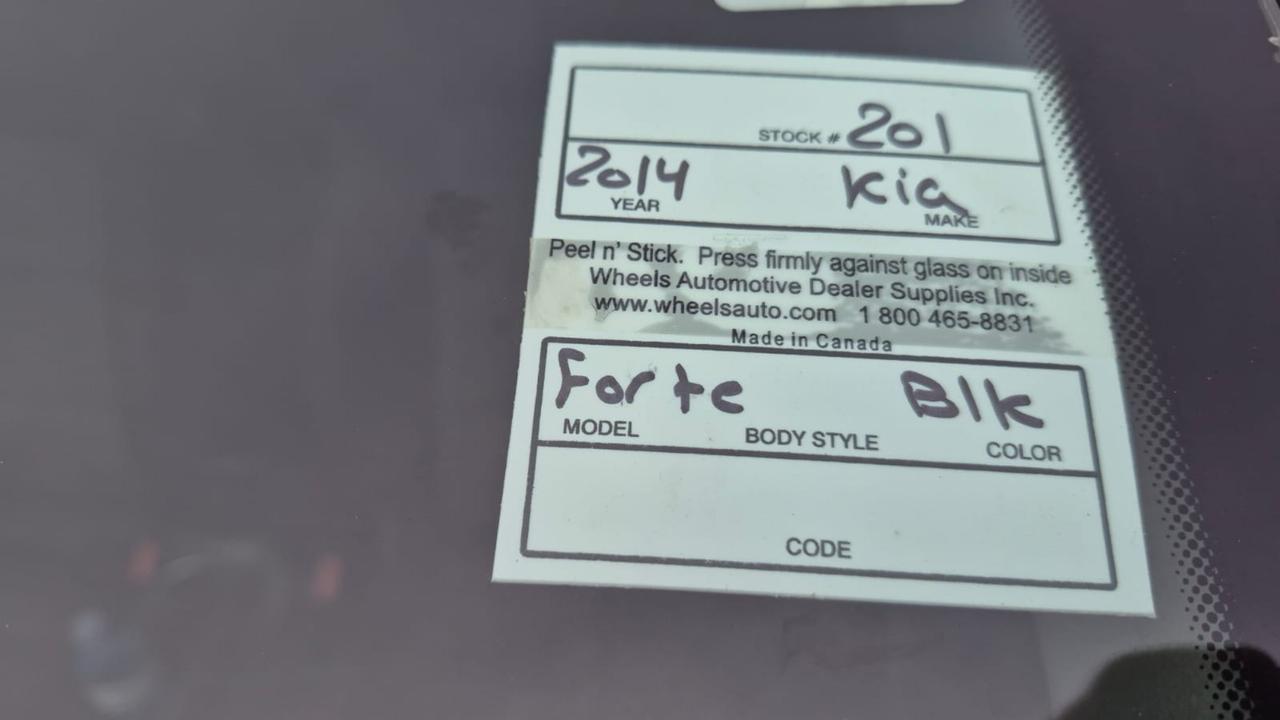 2014 Kia Forte EX, SEDAN, AUTO, ALLOYS, GREAT ON FUEL, CERTIFIED Photo