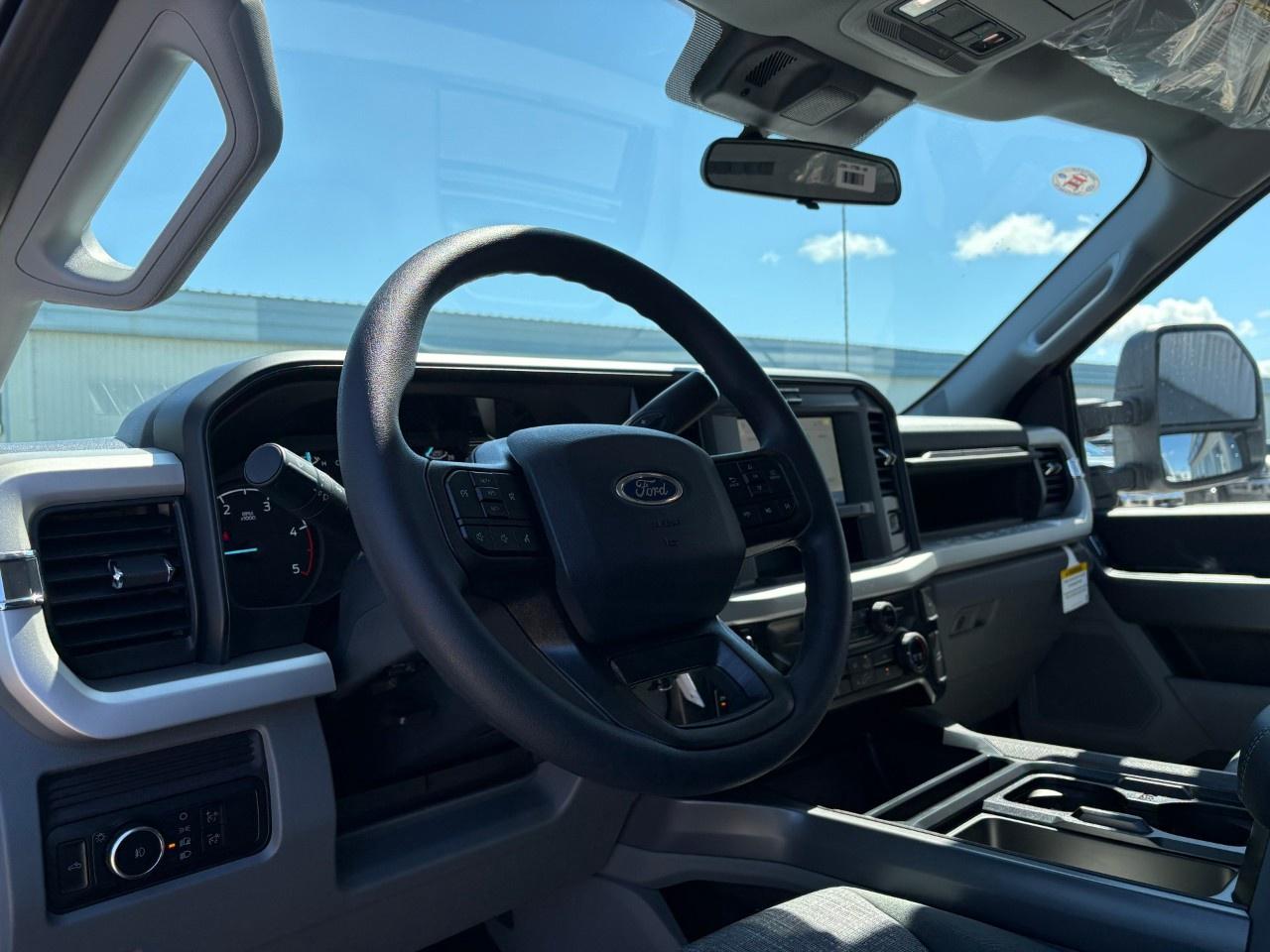 2026 Ford F-250 Super Duty SRW XLT 4WD CREW CAB 6.75' BOX Photo