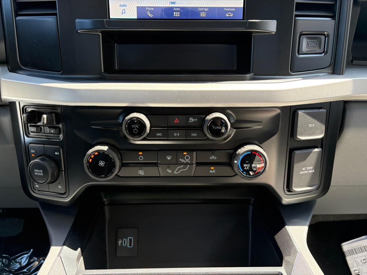 2026 Ford F-250 Super Duty SRW XLT 4WD CREW CAB 6.75' BOX Photo