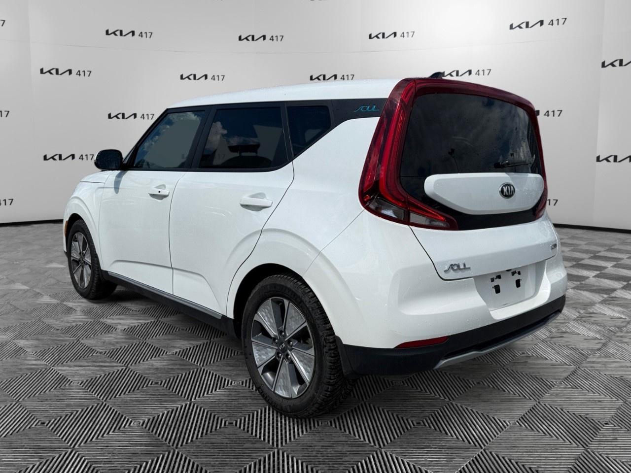 2021 Kia Soul EV EV Limited Auto Photo2