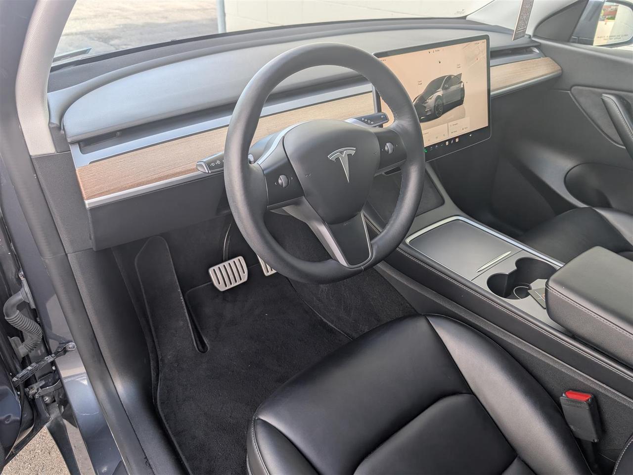 2022 Tesla Model Y PERFORMANCE AWD - DUAL MOTOR Photo