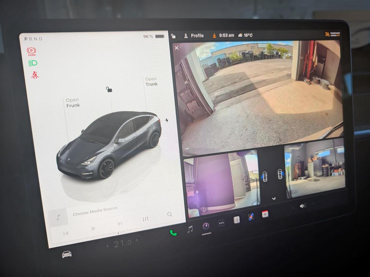 2022 Tesla Model Y PERFORMANCE AWD - DUAL MOTOR Photo