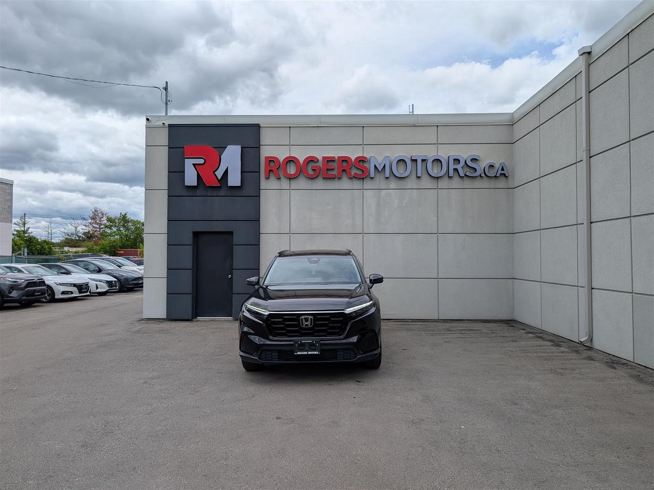 2024 Honda CR-V SPORT AWD - SUNROOF - HTD SEATS - TECH FEATS Photo