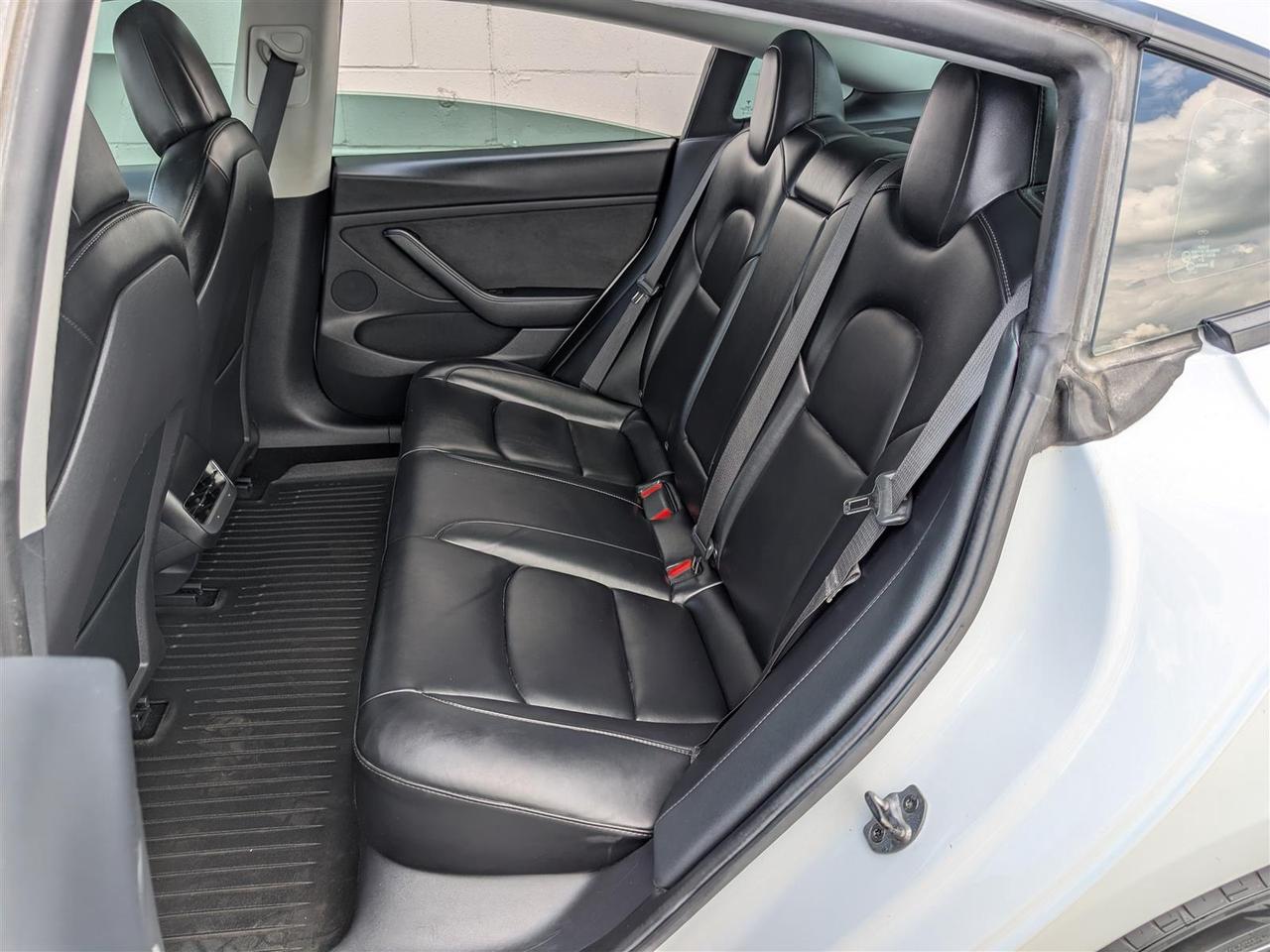 2022 Tesla Model 3 STANDARD Photo