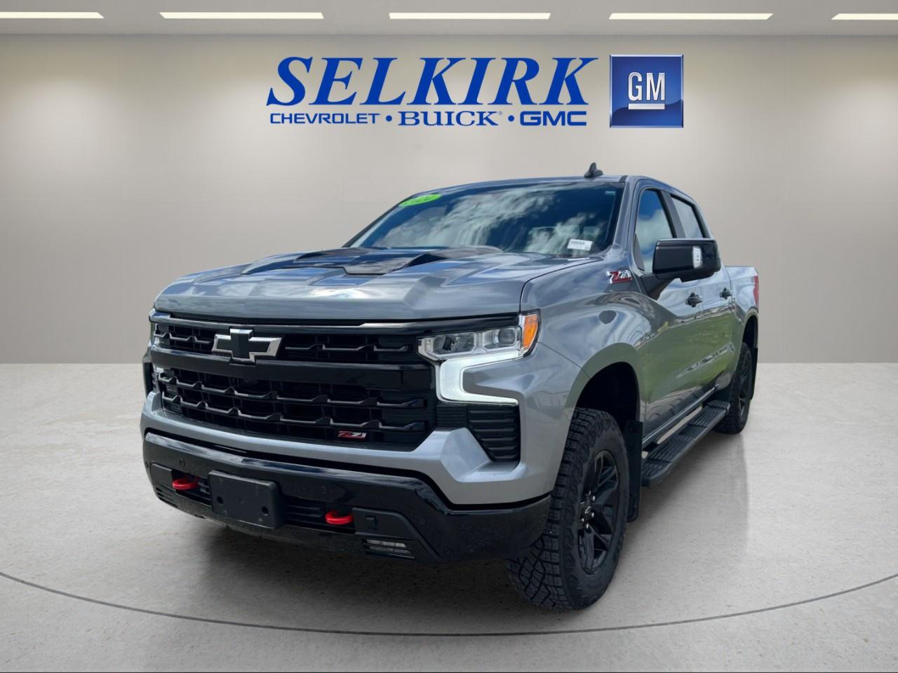 Used 2024 Chevrolet Silverado 1500 Crew Cab Short Box 4-Wheel Drive LT Trail Boss for sale in Selkirk, MB