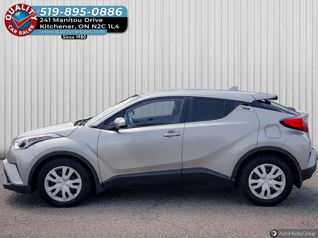 2019 Toyota C-HR LE Photo
