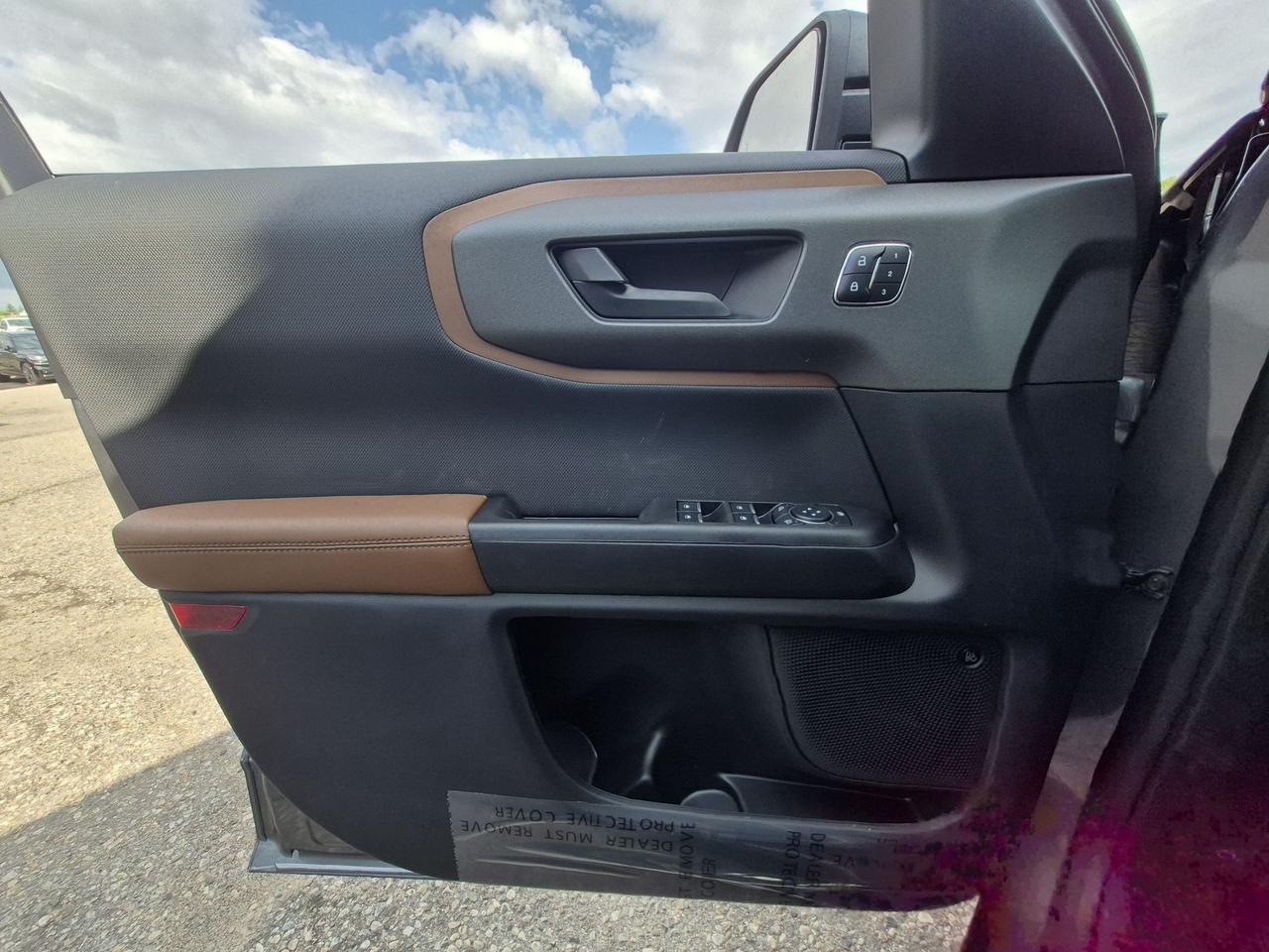 2026 Ford Bronco Sport OUTER BANKS, MOONROOF, TECH PKG Photo
