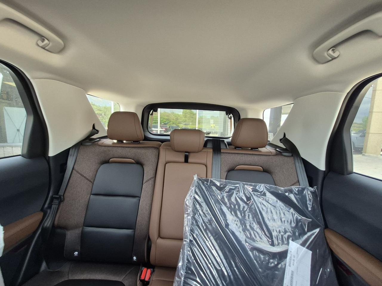 2026 Ford Bronco Sport OUTER BANKS, MOONROOF, TECH PKG Photo