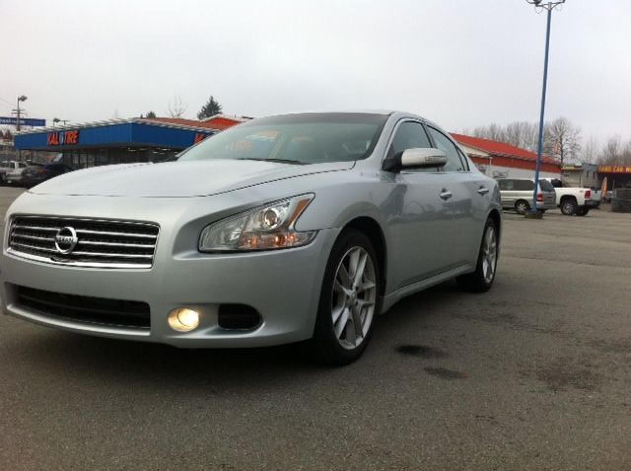 2010 Nissan Maxima CVT - Photo #10