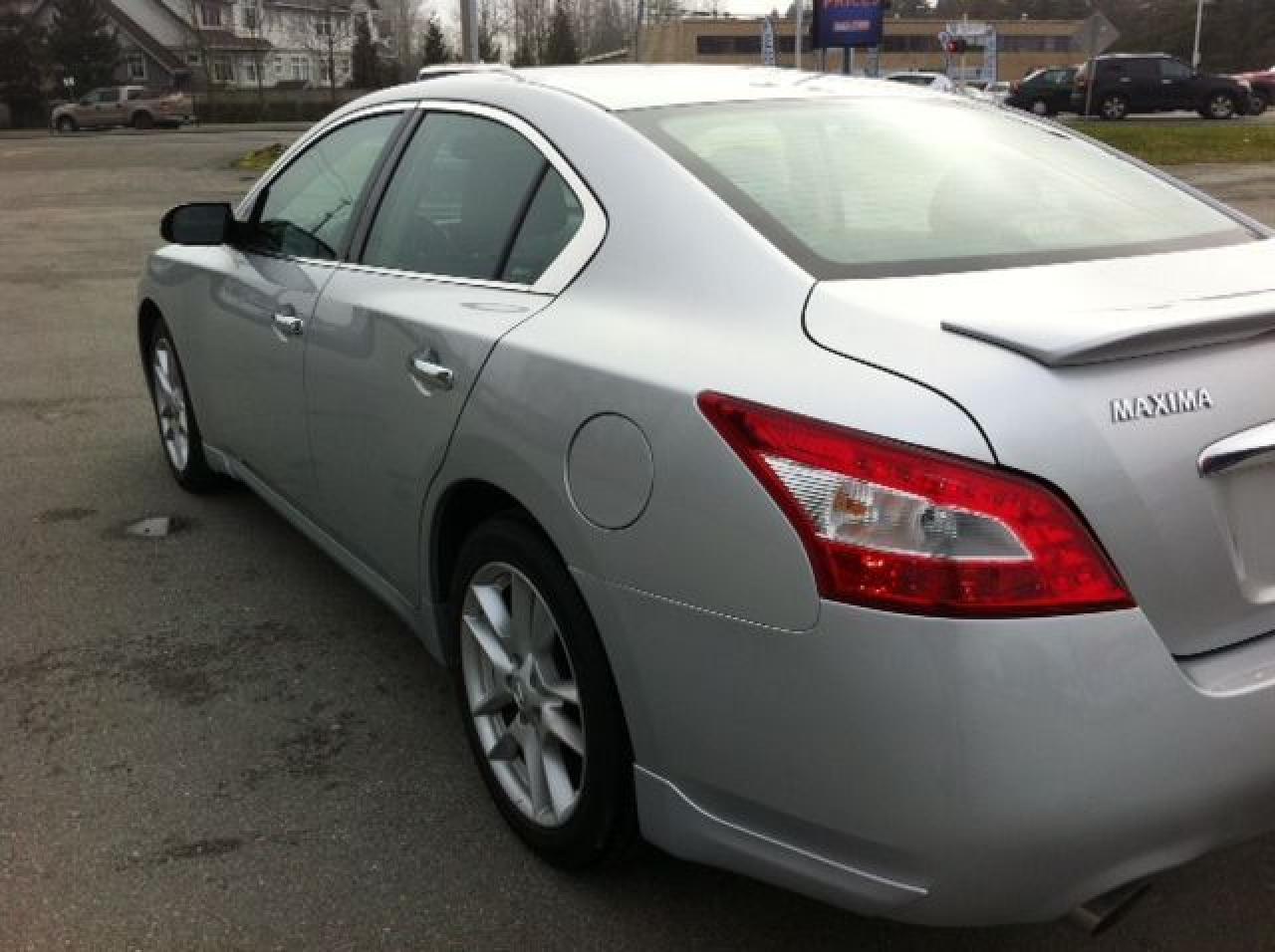 2010 Nissan Maxima CVT - Photo #15