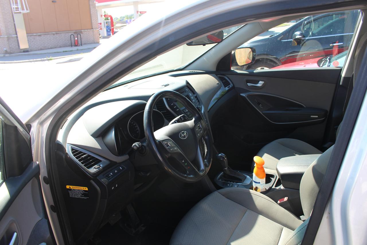 Used 2013 Hyundai Santa Fe Premium for sale in London, ON