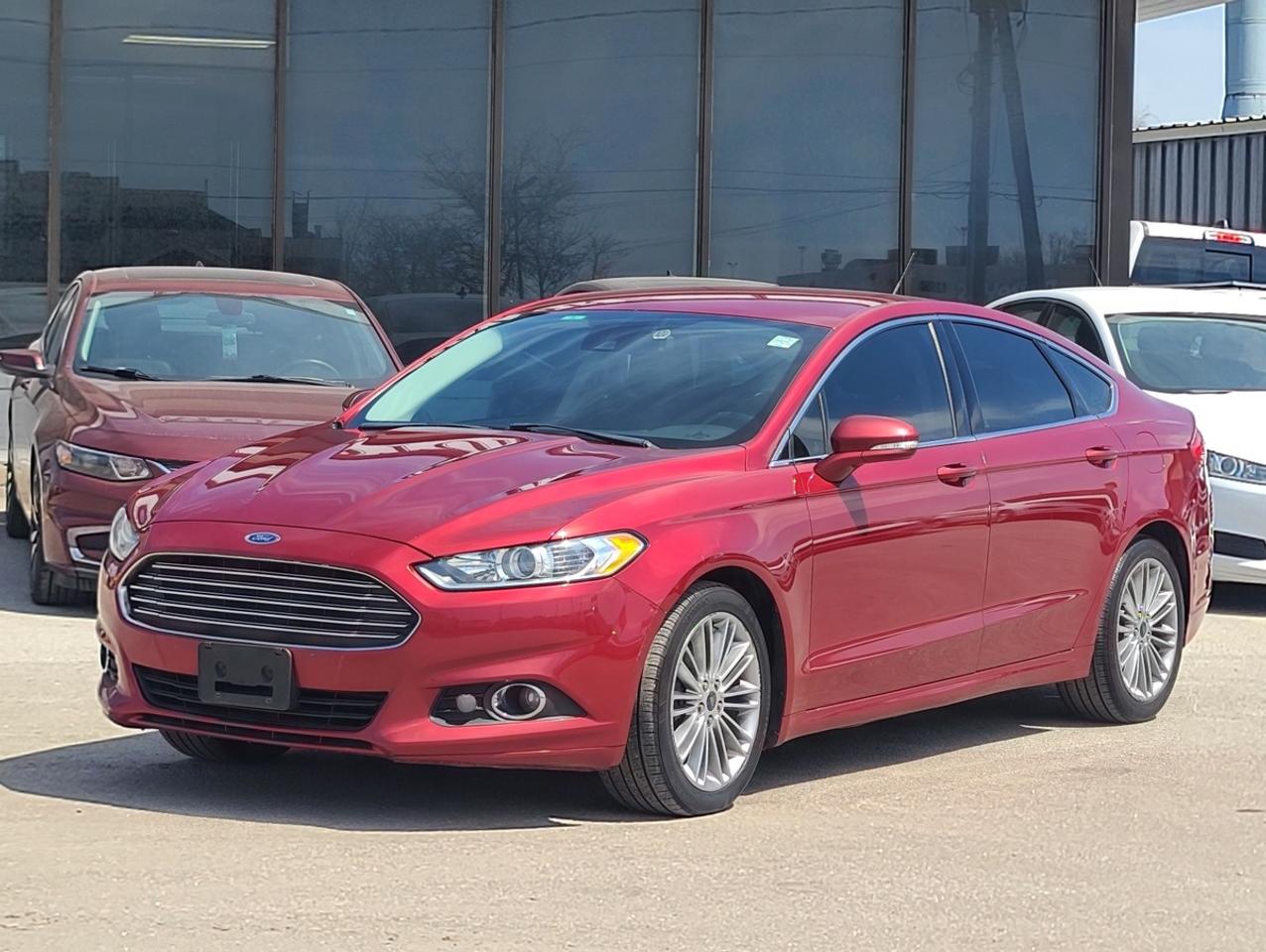 2015 Ford Fusion SE Photo