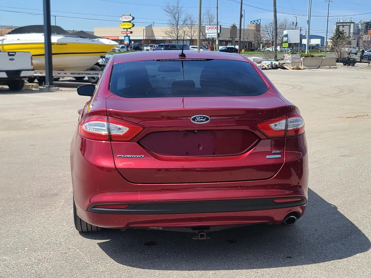 2015 Ford Fusion SE Photo