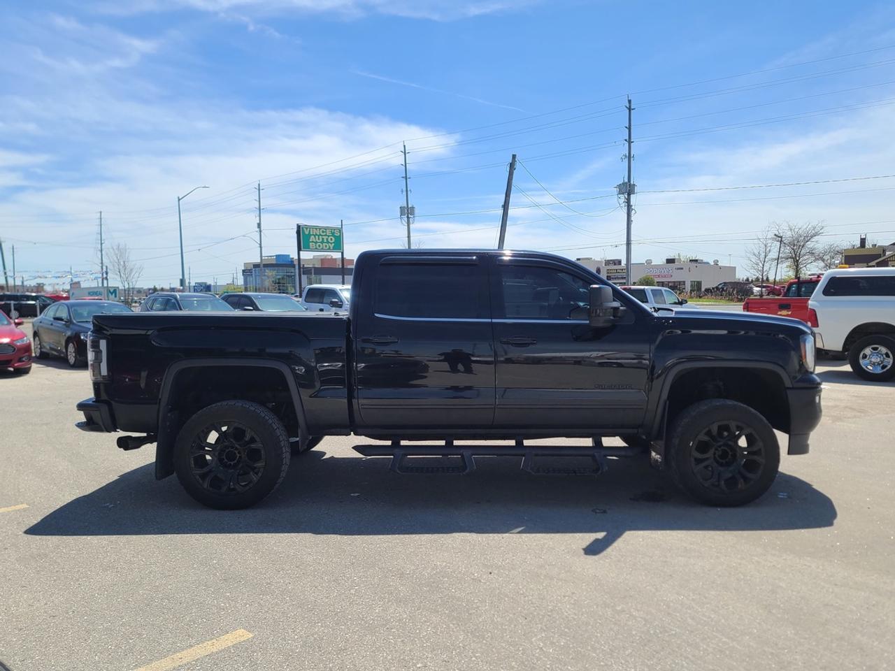 2018 GMC Sierra 1500 SLE Photo