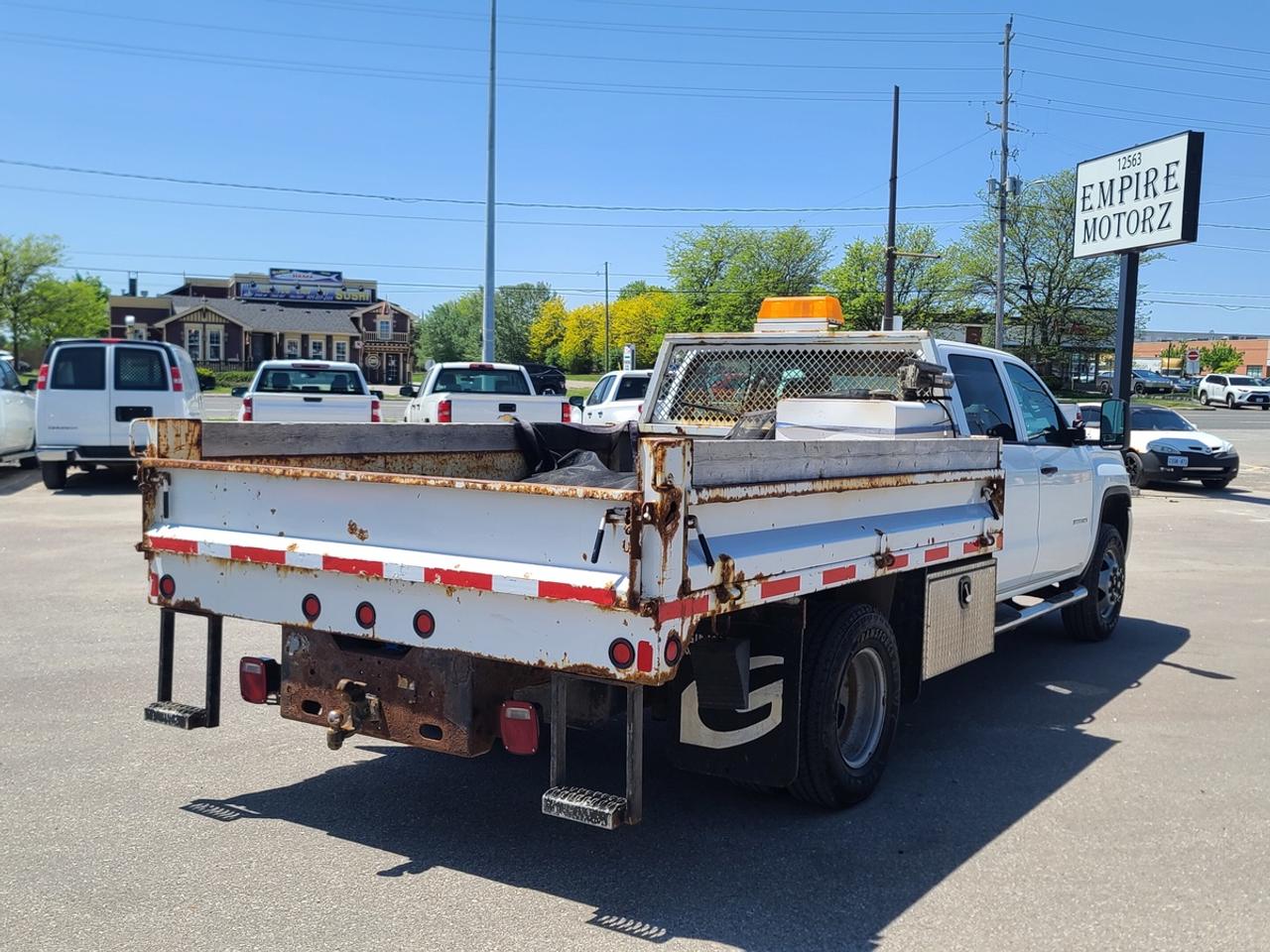 2018 GMC Sierra 3500HD Base Photo4