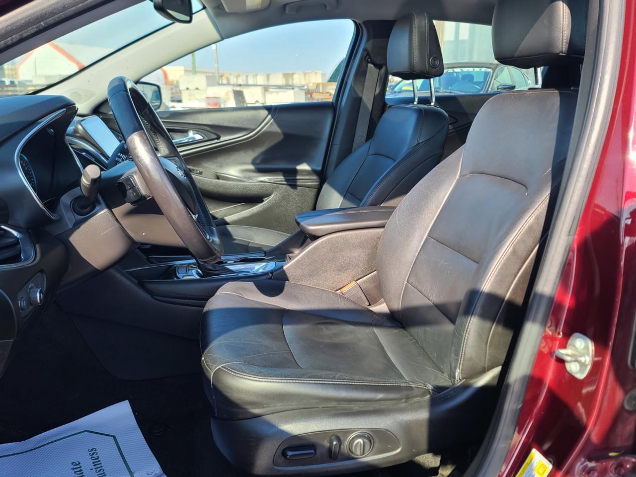 2016 Chevrolet Malibu LT Photo