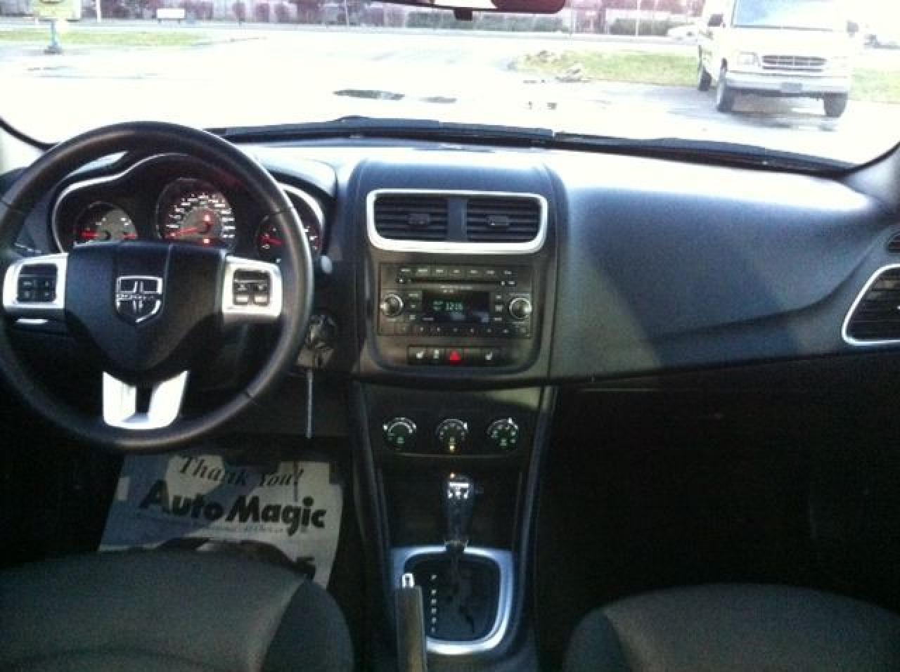 2012 Dodge Avenger SXT - Photo #8
