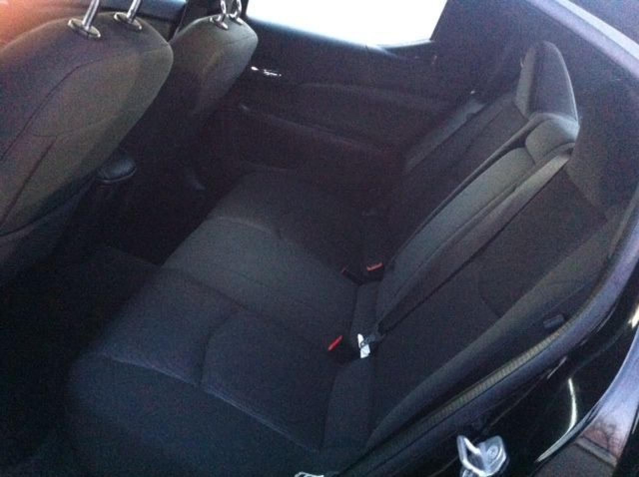 2012 Dodge Avenger SXT - Photo #12