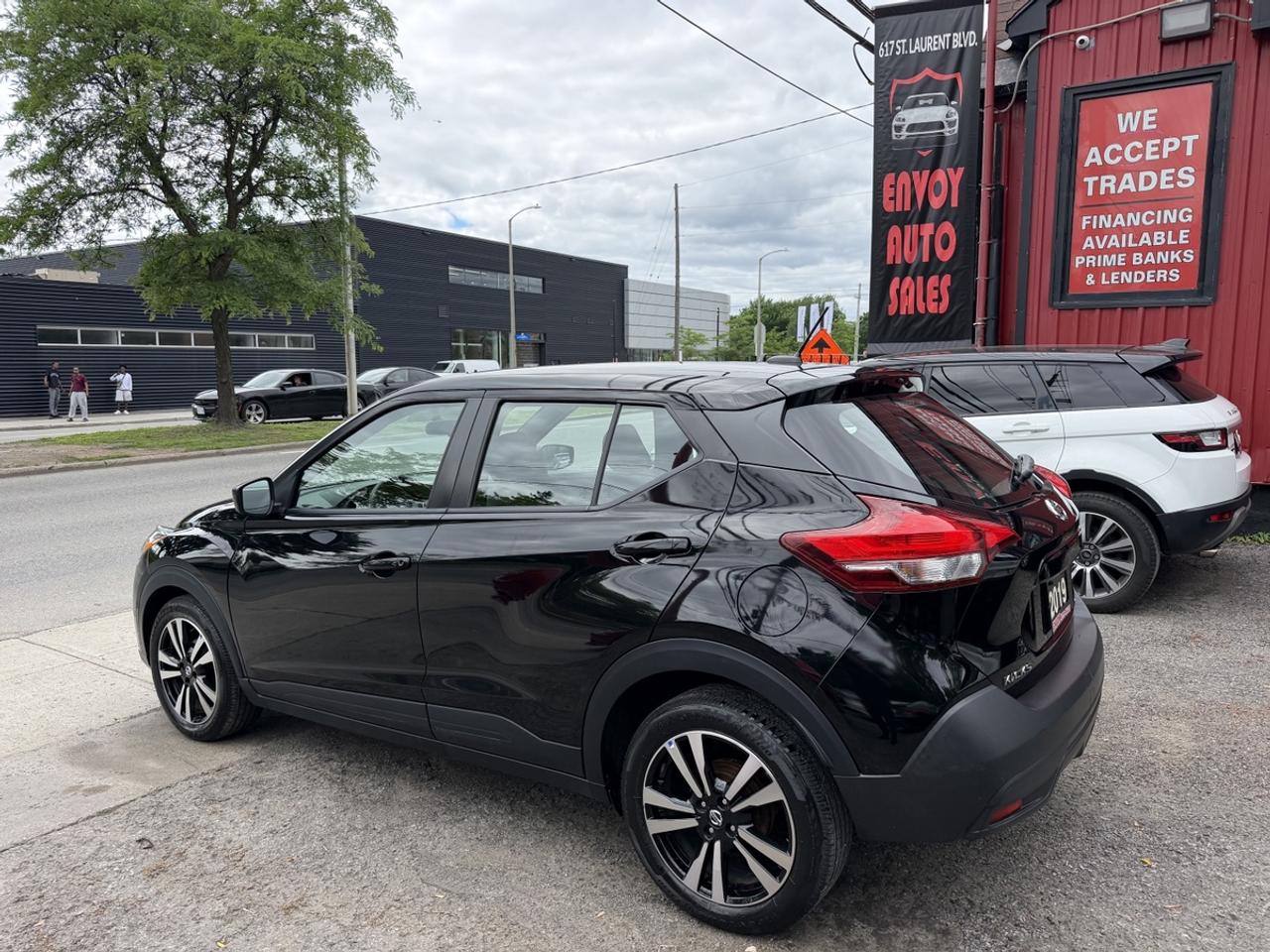 2019 Nissan Kicks SV Photo