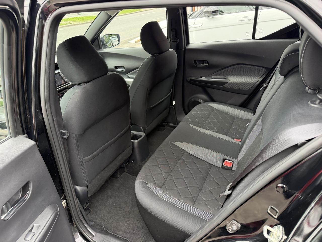 2019 Nissan Kicks SV Photo