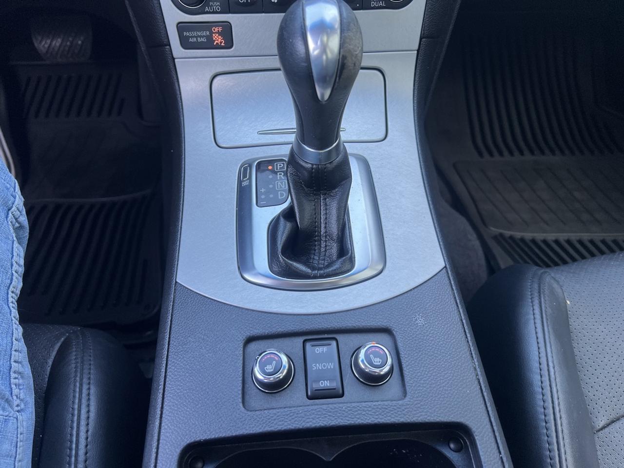 2009 Infiniti G37X   Photo