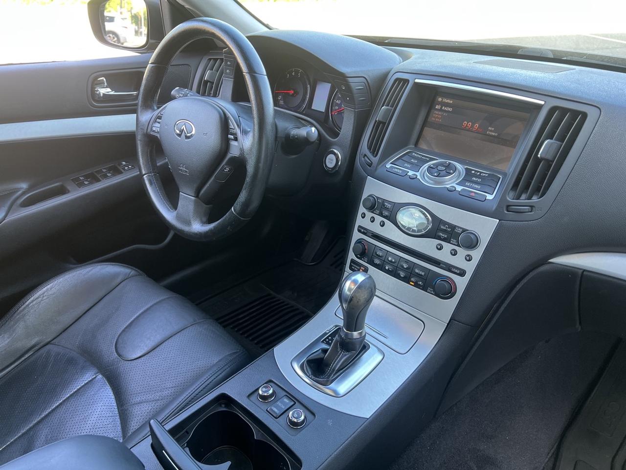 2009 Infiniti G37X   Photo