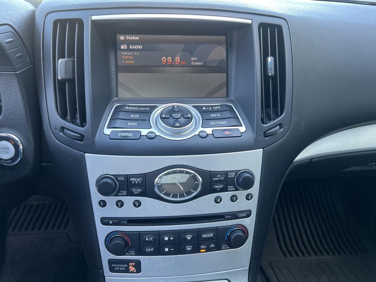 2009 Infiniti G37X   Photo