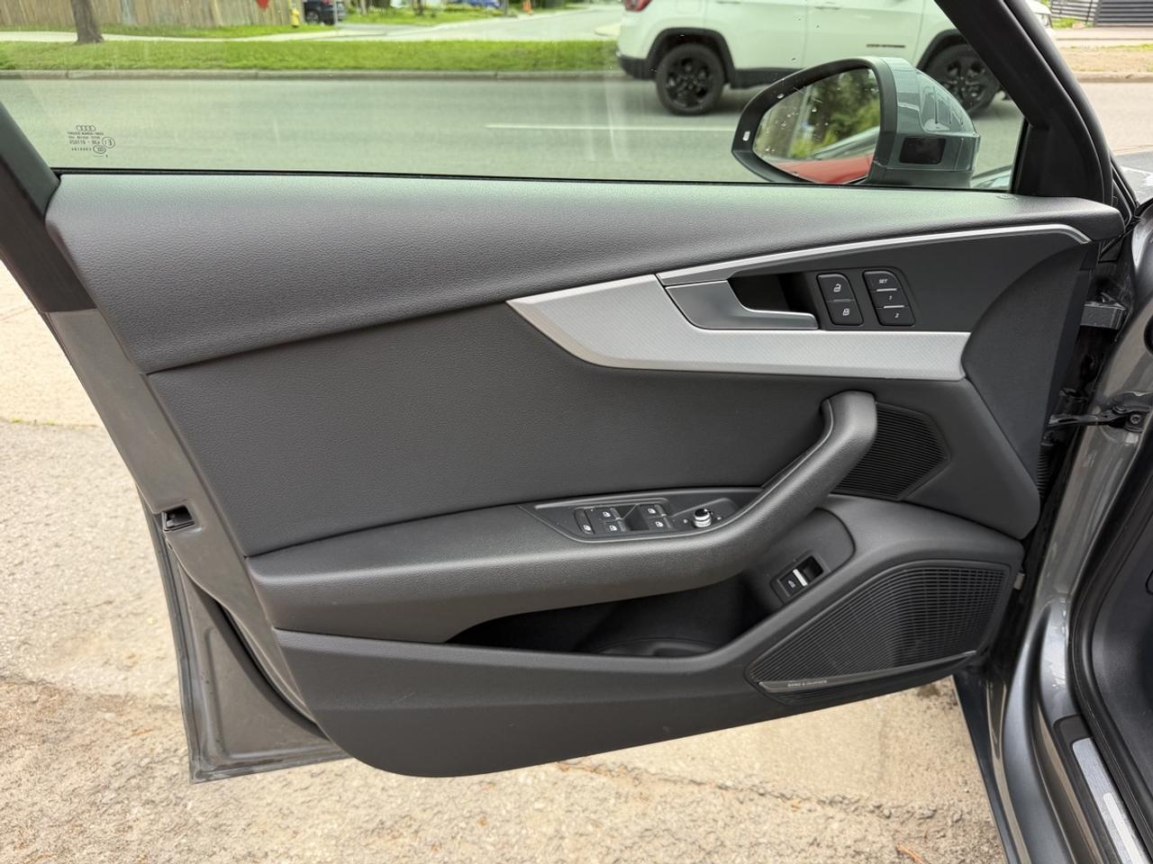 2017 Audi A4 Technik Photo