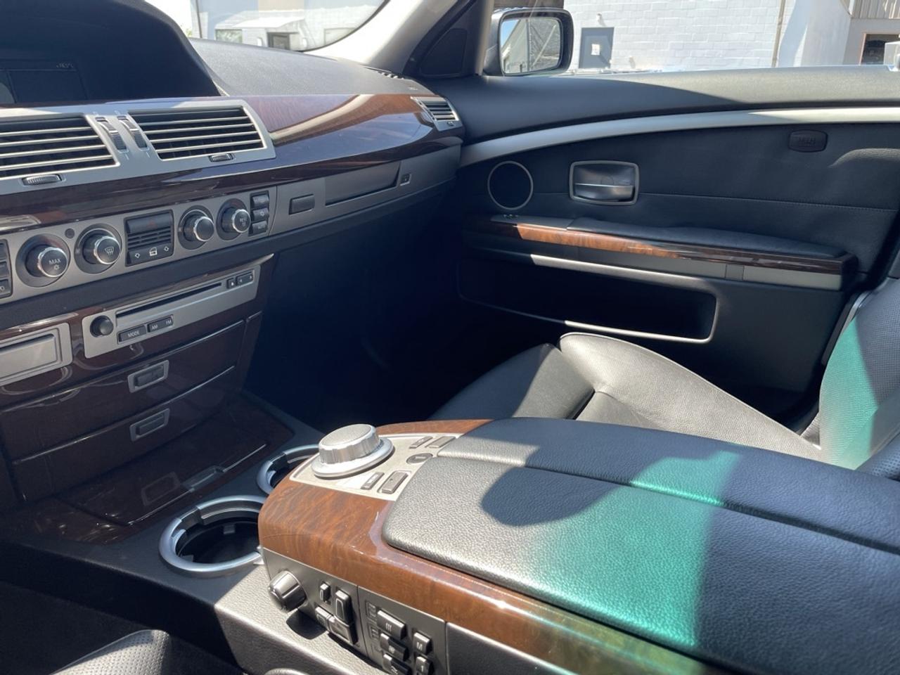 2006 BMW 7 Series 4dr Sdn 750Li   Clean CARFAX! Photo