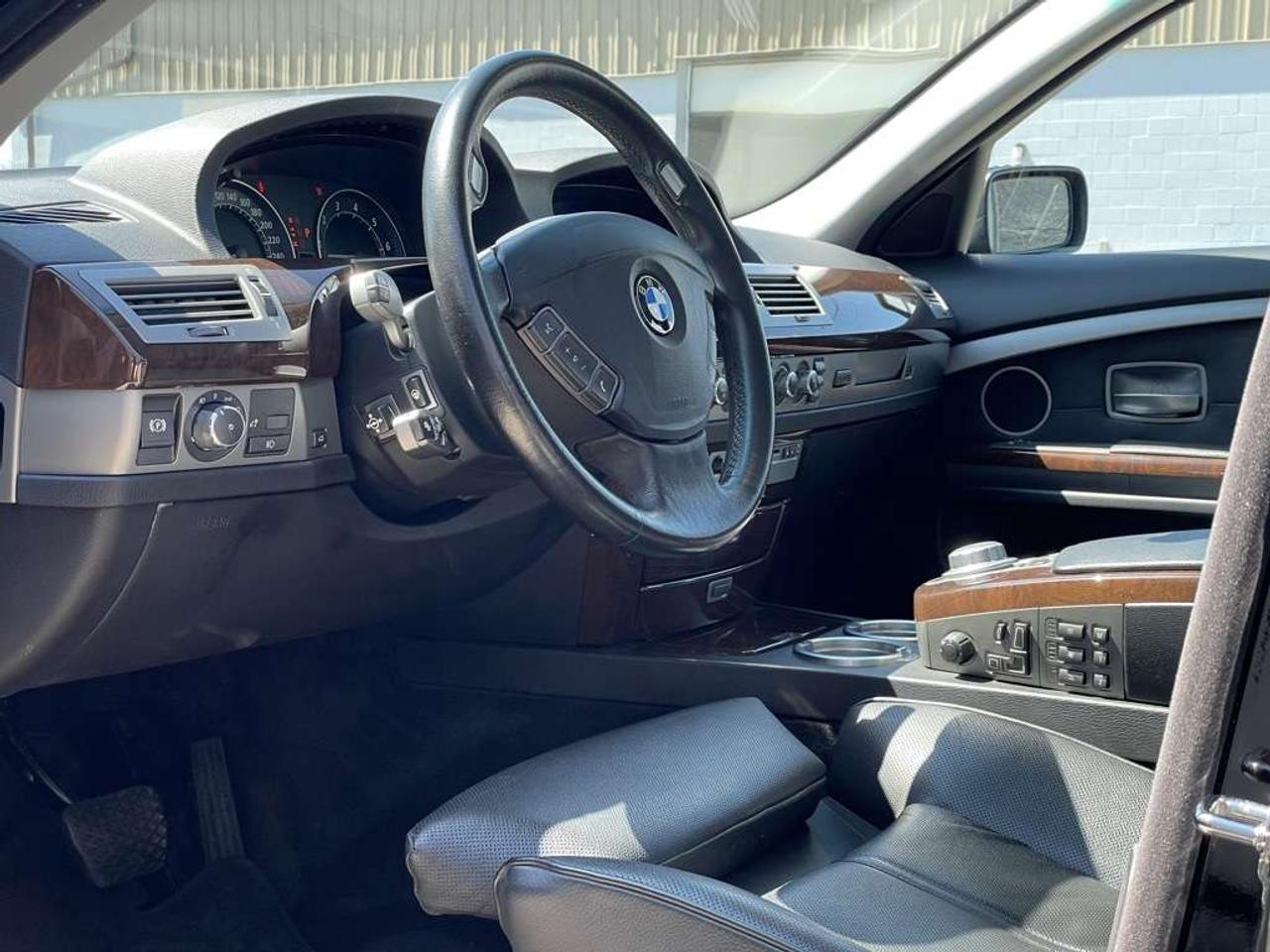 2006 BMW 7 Series 4dr Sdn 750Li   Clean CARFAX! Photo