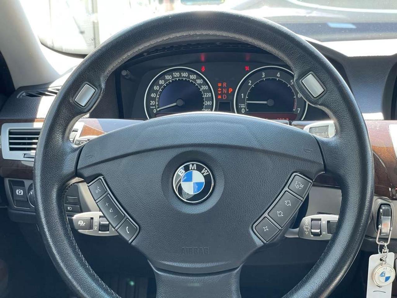2006 BMW 7 Series 4dr Sdn 750Li   Clean CARFAX! Photo
