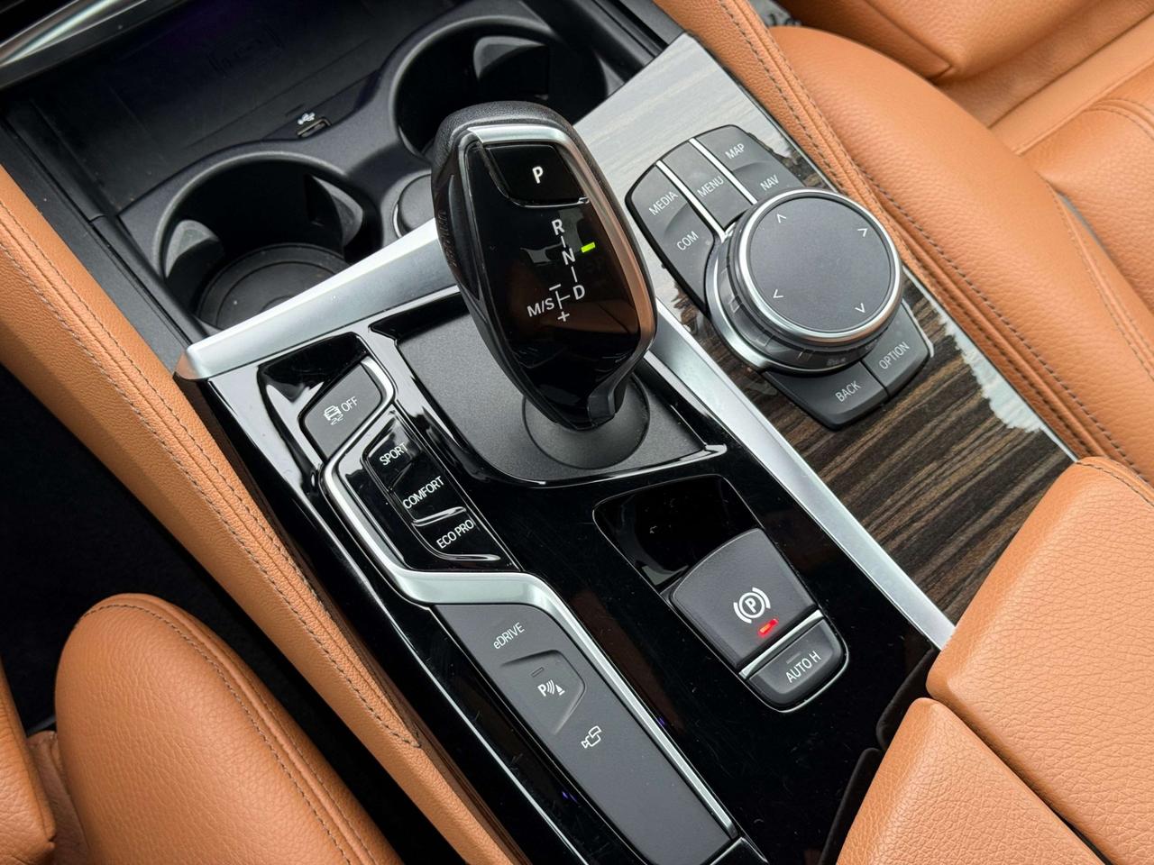 2019 BMW Others 530e  M SPORT   ENHANCED    IPERFORMANCE   PLUG-IN HYBRID   NO ACCIDENT Photo