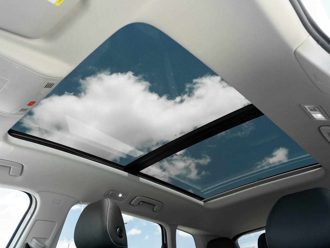 2024 Volkswagen Taos Comfortline Photo