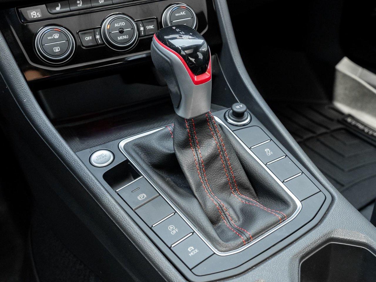 2024 Volkswagen Jetta GLI 2.0T 7Sp at DSG w/Tip Photo