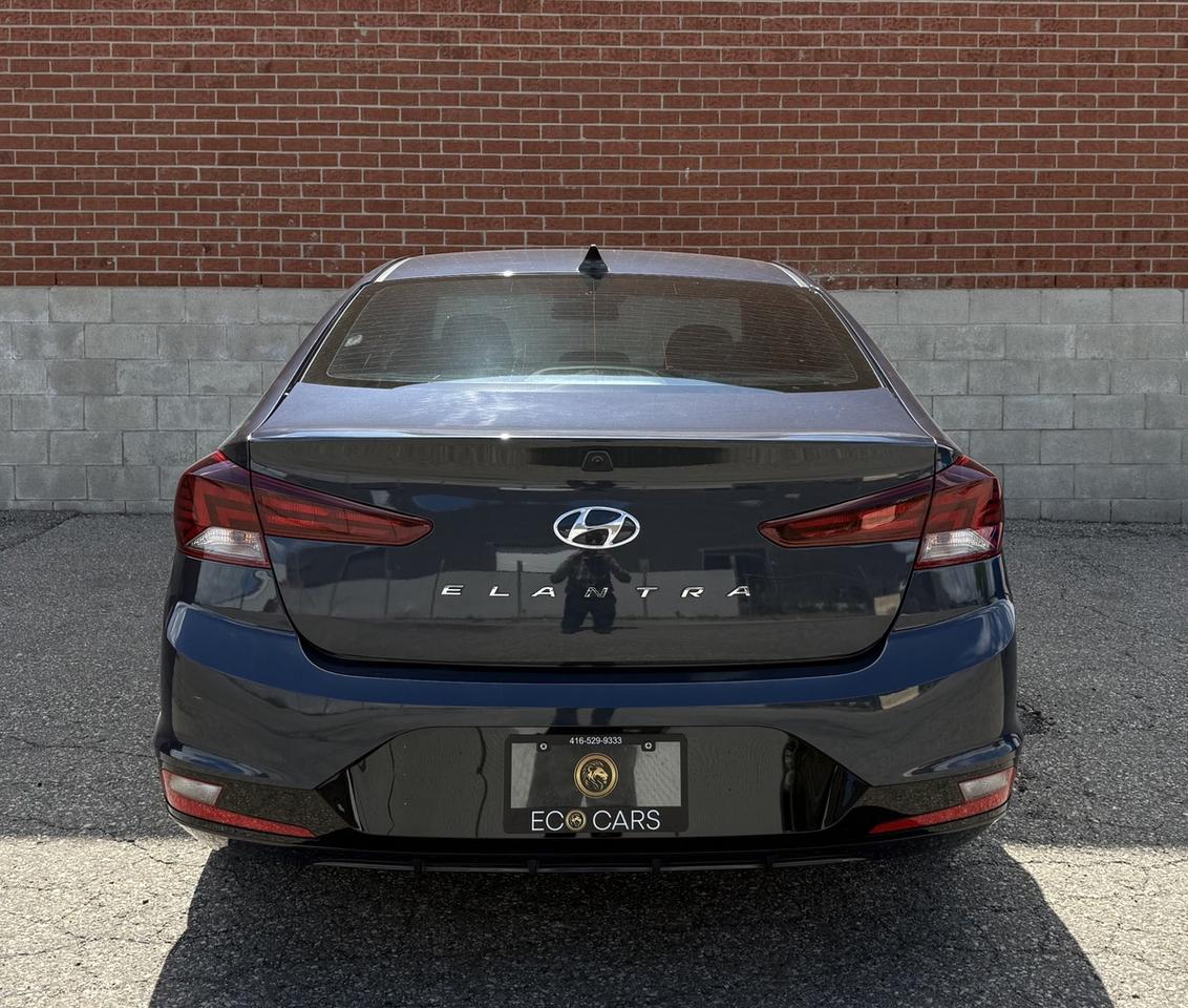 2020 Hyundai Elantra Preferred w/Sun & Safety|One Owner|Sunroof|Clean C Photo