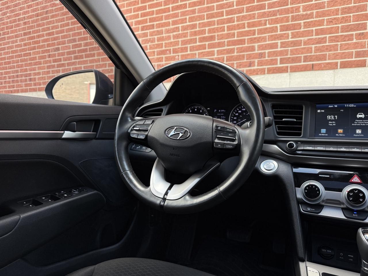 2020 Hyundai Elantra Preferred w/Sun & Safety|One Owner|Sunroof|Clean C Photo