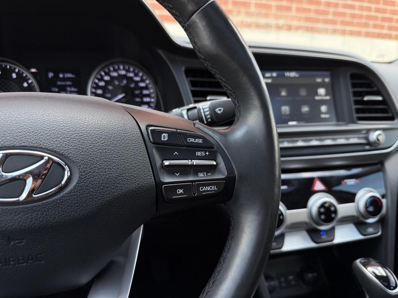 2020 Hyundai Elantra Preferred w/Sun & Safety|One Owner|Sunroof|Clean C Photo