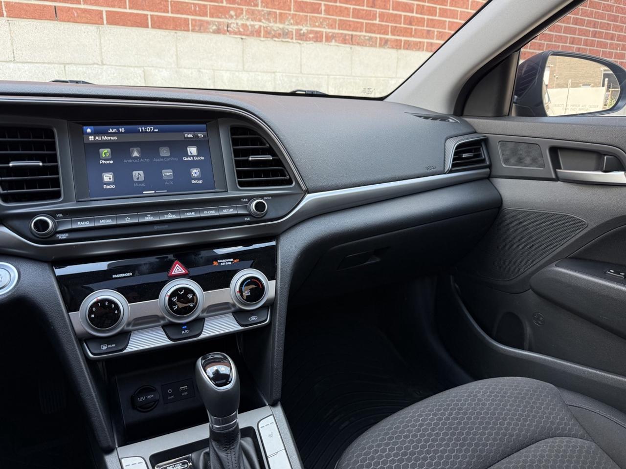 2020 Hyundai Elantra Preferred w/Sun & Safety|One Owner|Sunroof|Clean C Photo