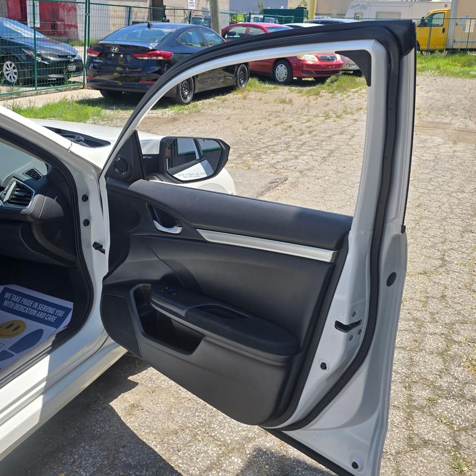 2017 Honda Civic Sedan LX CVT Sedan Photo