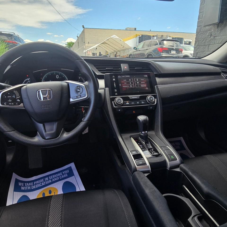2017 Honda Civic Sedan LX CVT Sedan Photo