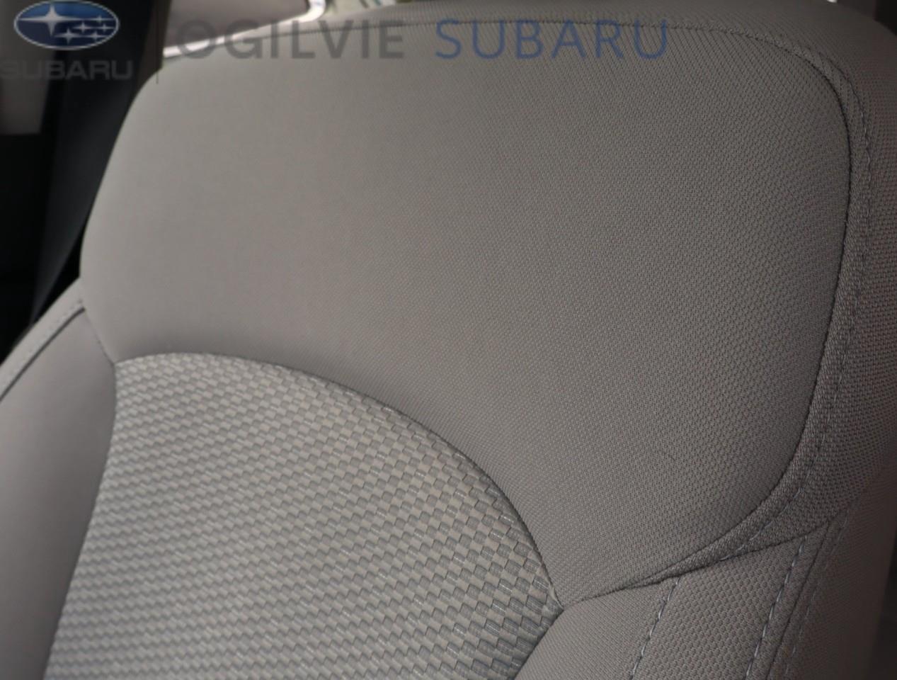 2017 Subaru Forester 2.5i Touring w/Technology Package Option (CVT) 4dr All-Wheel Drive Photo