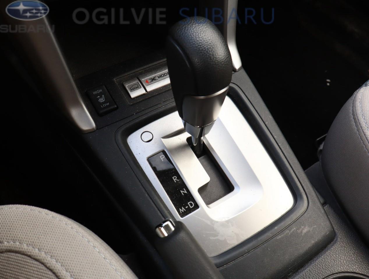 2017 Subaru Forester 2.5i Touring w/Technology Package Option (CVT) 4dr All-Wheel Drive Photo