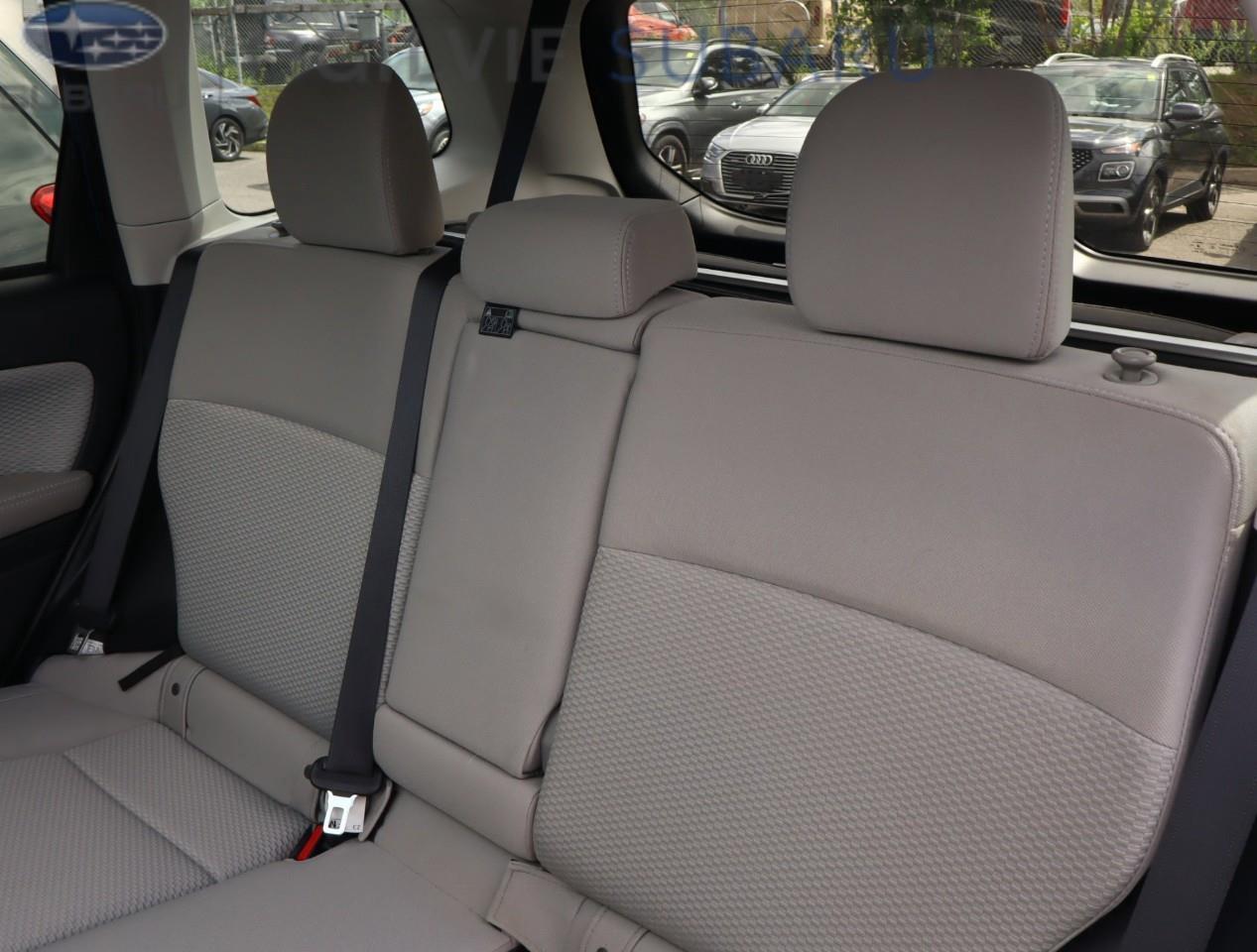 2017 Subaru Forester 2.5i Touring w/Technology Package Option (CVT) 4dr All-Wheel Drive Photo