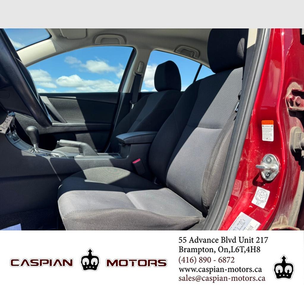 2011 Mazda MAZDA3 GX Photo