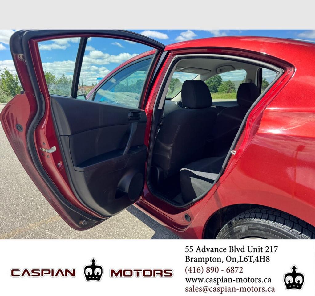 2011 Mazda MAZDA3 GX Photo