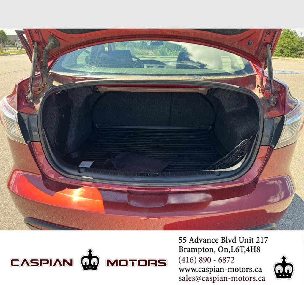 2011 Mazda MAZDA3 GX Photo