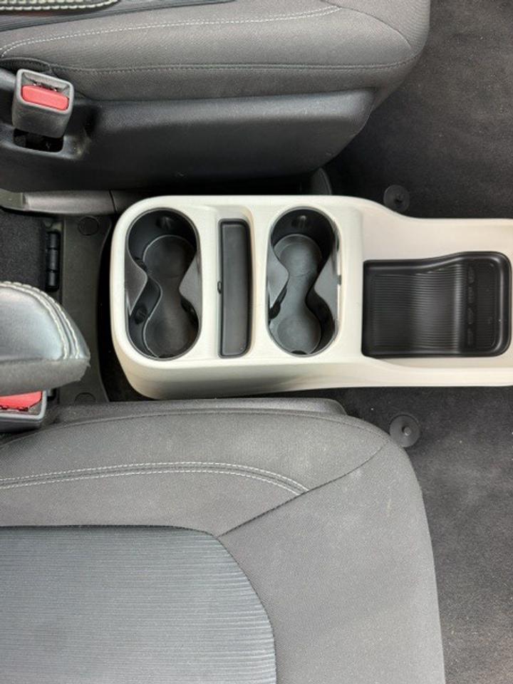 2022 Chrysler Grand Caravan up to 8 yrs. 160,000 Kms Powertrain warranty! Free Photo