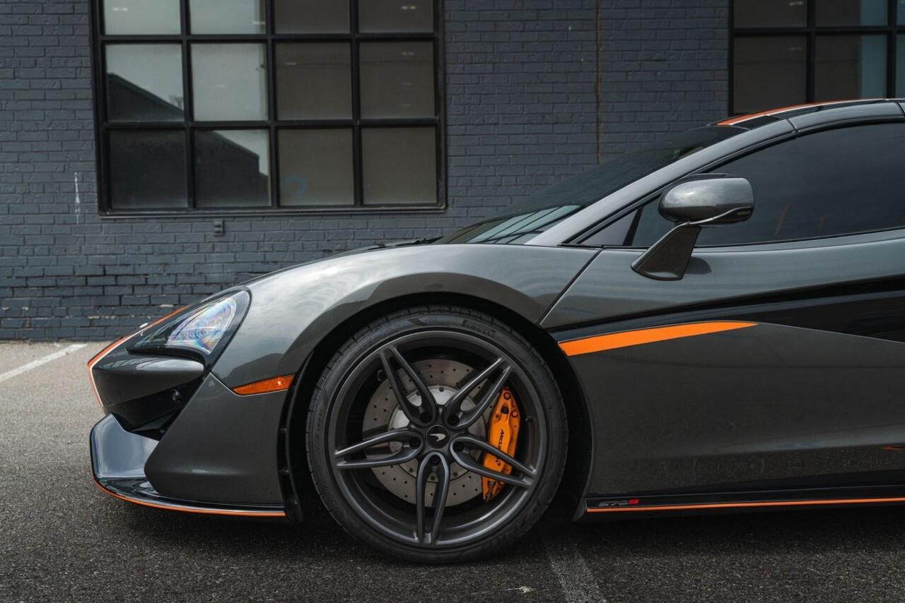2020 McLaren 570S SPIDER Photo4